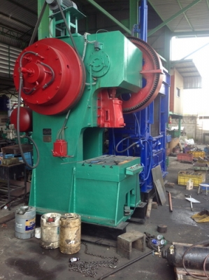 เครื่องปั้ม FUKUMITSU 100 ตัน