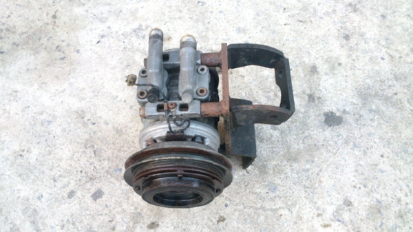 ขายคอมแอร์พร้อมขาใส่เครื่อง