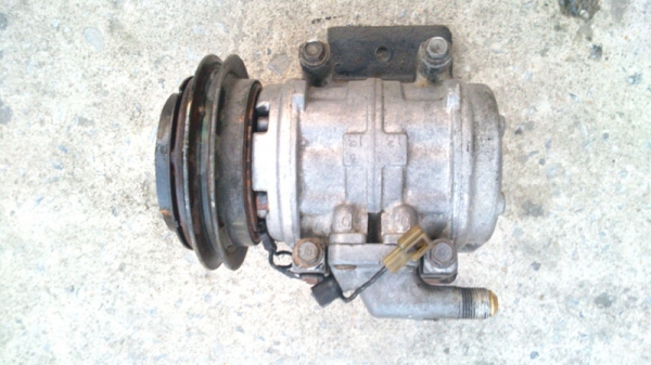 ขายคอมแอร์พร้อมขาใส่เครื่อง