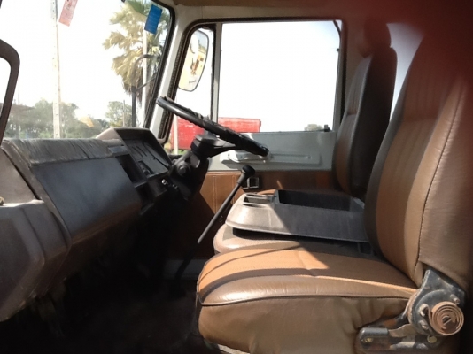 หกล้อติดเครนUNIC 2.9 ตัน HINO FE173 เครื่อง 168 แรงม้า(ราคาพิเศษอีกแล้ว)