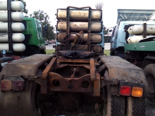 ขายรถหัวลากHINO 2K ติดแก็ส8ถัง