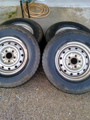 กะทะ+ยาง195R14 คุ้มๆยางดีวิ่งบรรทุกสบาย