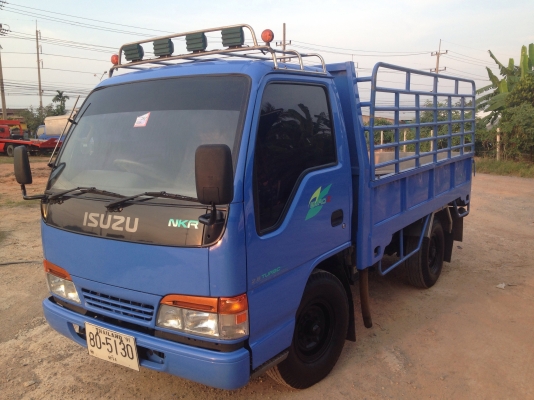 4ล้ออีซูซุNKR/100HP(รถห้าง) 4ล้ออีซูซุNKR/100HP(รถห้าง)