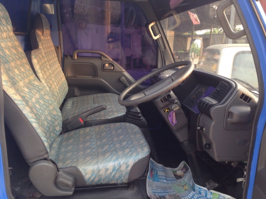 4ล้ออีซูซุNKR/100HP(รถห้าง) 4ล้ออีซูซุNKR/100HP(รถห้าง)