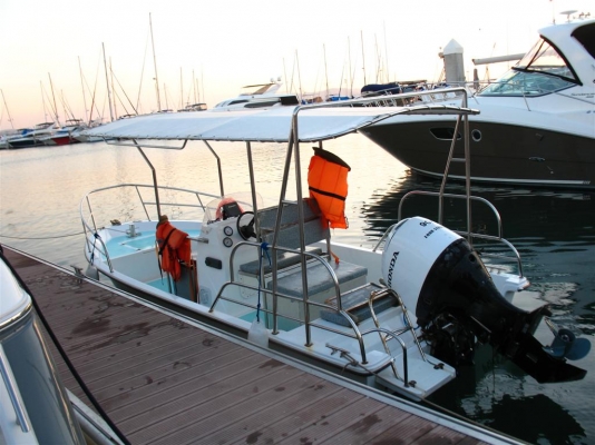 เรือไฟเบอร์ 21ฟุต เครื่องฮอนด้า 90แรงม้า 4จังหวะ พร้อมTrailerเหล็ก