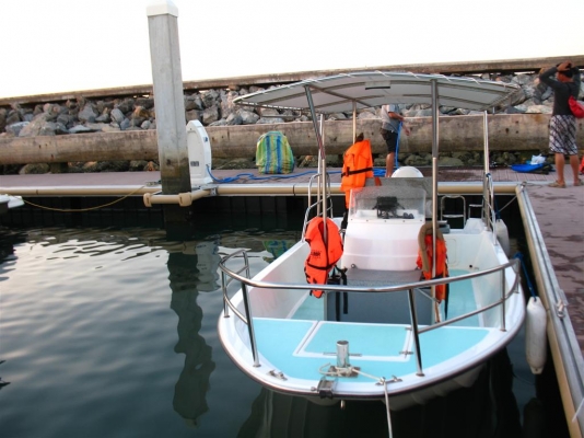 เรือไฟเบอร์ 21ฟุต เครื่องฮอนด้า 90แรงม้า 4จังหวะ พร้อมTrailerเหล็ก