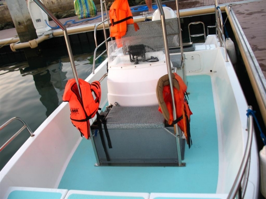 เรือไฟเบอร์ 21ฟุต เครื่องฮอนด้า 90แรงม้า 4จังหวะ พร้อมTrailerเหล็ก