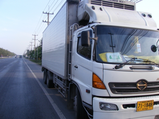 ขายดาวน์HINO เมก้า10ล้อ600,000    ตู้ห้องเย็น 220แรงม้ารถห้าง พร้อมเครืองทำความเย็นเทอร์โมคิงส์4สูบพร้อมลิฟท้าย