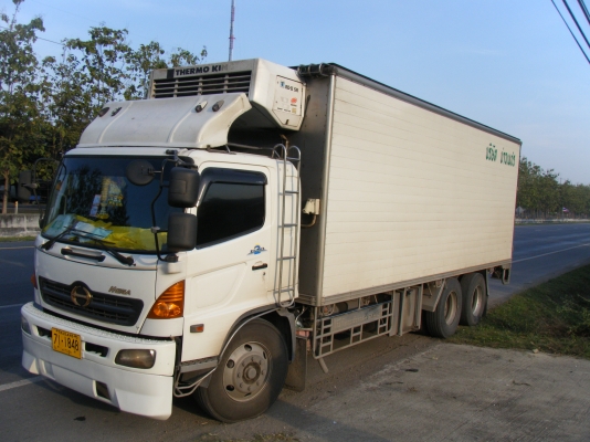 ขายดาวน์HINO เมก้า10ล้อ600,000    ตู้ห้องเย็น 220แรงม้ารถห้าง พร้อมเครืองทำความเย็นเทอร์โมคิงส์4สูบพร้อมลิฟท้าย