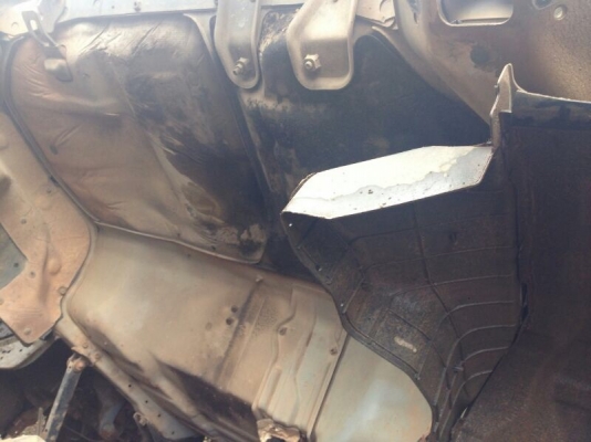 รถอีซูซุ 6 ล้อดั้ม NPR 120 แรงม้า ปี 40  สนใจติดต่อ 081 - 6079515