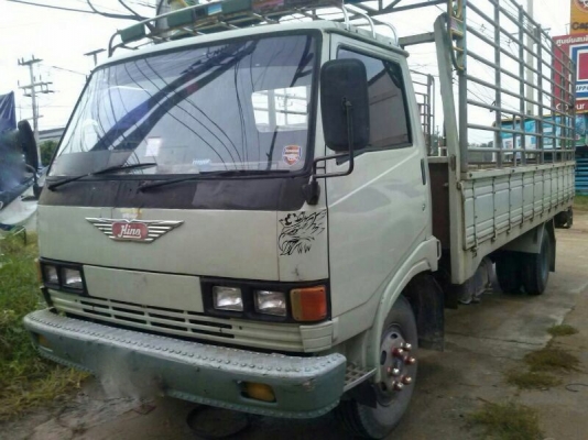 รถฮีโน่ 6 ล้อ รั้ว 117 แรงม้า.  สนใจติดต่อ 081 - 6079515