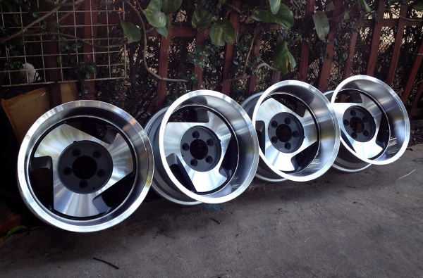ขายล้อขอบ 15x7 ET-25 5/114.3 ลายใบพัด ออฟลึก 4 นิ้ว สวยครับ ขายล้อขอบ 15x7 ET-25 5/114.3 ลายใบพัด ออฟลึก 4 นิ้ว สวยครับ