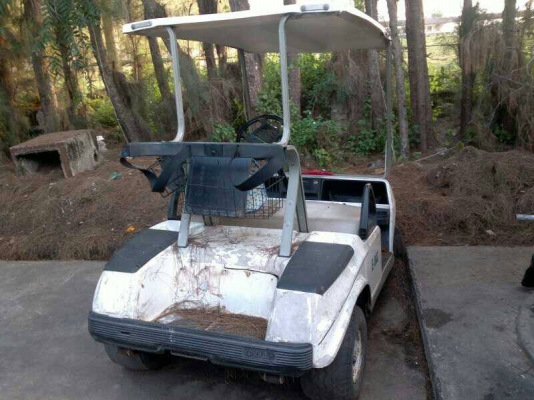 รถดั๊มพ์เปอร์ กับรถกอลฟ์