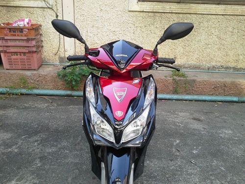 Click 125 i วิ่ง 800 กม. หลุดจำนำ สภาพเหมือนมือ 1 มีสำเนาหน้าเล่ม บัตรประชาชน ภาษี พรบ.พึ่งต่อให้ มีสัญญาซื้อขายให้ ใช้งานได้ปกติ