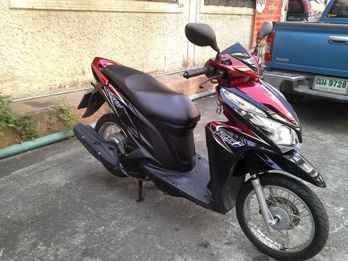 Click 125 i วิ่ง 800 กม. หลุดจำนำ สภาพเหมือนมือ 1 มีสำเนาหน้าเล่ม บัตรประชาชน ภาษี พรบ.พึ่งต่อให้ มีสัญญาซื้อขายให้ ใช้งานได้ปกติ