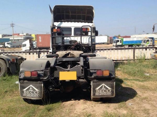 รถบรรทุก 10 ล้อหัวลาก ยี่ห้อ HINO PROFIA