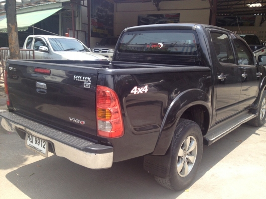 ต้องการขายหัวเก๋งและกระบะของ ของ vigo 4 ประตู 4x4 มีทุกสีสภาพ 80\% เหมาะสำหรับรถ Cab หัวเดียว   หรือรถอุบัติเหตุ  เรามีบริการเปลี่ยนให้ด้วย สิ่งที่จะได้ครับ  - หัวเก๋ง กระบะ ทุกชิ้นครบสมบูรณ์ - ภายใน แผงประตู พรมพื่น พรมหลังคา เกือบทุกอย่าง เว้น คอนโทรลพวง