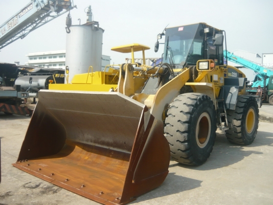 รถตักล้อยาง Komatsu WA320-5 รถเก่านอก นำเข้าจากญี่ปุ่น ชั่วโมงน้อย พร้อมใช้งาน ระบบไฟฟ้าครบ เอกสารครบ จัดไฟแนนท์ได้