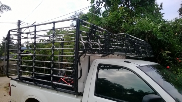 โครงเหล็กบรรทุก