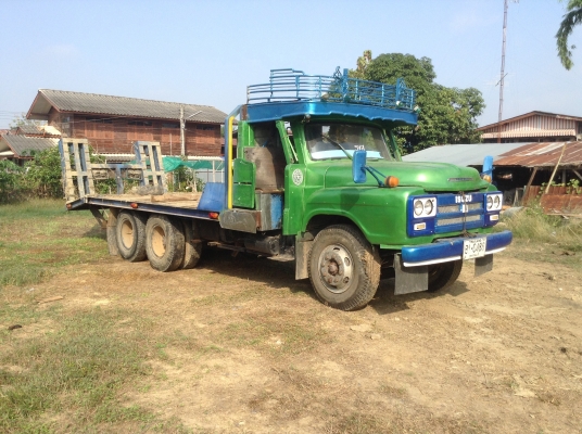 ขายรถสิบล้อหัวยาวลากรถเกี่ยวเอกสารพร้อมโอน