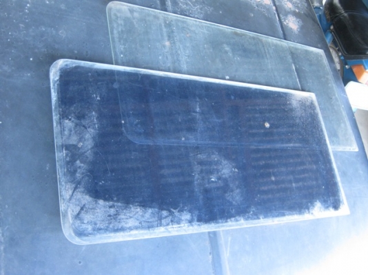 ขายกระจกรอบค้น ของโฟล์คแตงโม 4500 พร้อมส่ง 0870344663