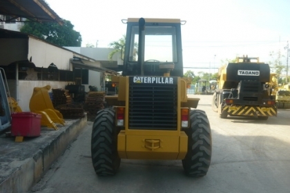 รถตักล้อยาง Cat 910E รถเก่านอก นำเข้าจากญี่ปุ่น ยังไม่เคยผ่านงานในไทย100\% พร้อมใช้งาน เอกสารครบ