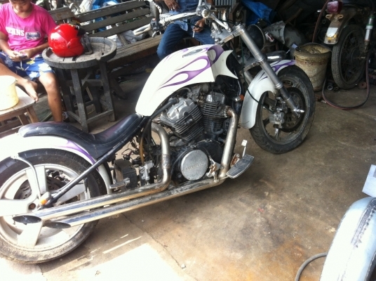 ขาย honda nv 750 แต่งแล้วพร้อมทะเบียน 35000บาท(ขายแล้ว) ขาย honda nv 750 แต่งแล้วพร้อมทะเบียน 35000บาท(ขายแล้ว)