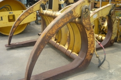 รับสั่งทำและจำหน่ายล้อรถขุด รถตัก รถบด รถปูยาง และเครื่องจักรหนักในงานก่อสร้างทุกประเภท