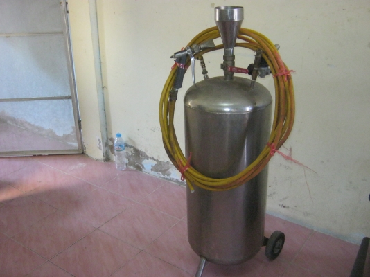 ต้องการขายอุปกรณ์ ล้างอัดฉีด ครบชุด เจ้าของร้านปิดกิจการ ด่วน อุปกรณ์ทุกอย่างใช้งานได้ปกติ มียี่ห้อทุกชิ้น