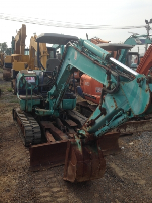 มี VDO ใบมีด ปรับระดับได้อิสระ KOMATSU PC30R-8 เก่าญี่ปุ่น