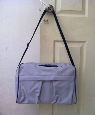 กระเป๋าเดินทาง หิ้ว/สะพายได้ สภาพใหม่