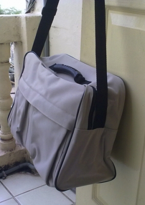 กระเป๋าเดินทาง หิ้ว/สะพายได้ สภาพใหม่