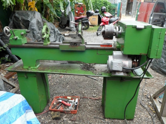 ขายครับขาย เครื่องกลึง 5 ฟุต 3 เพลา ไฟบ้าน พร้อมใช้ ตามสภาพ 45000 บาท