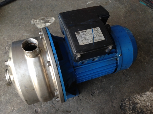 ขายปั้มน้ำหอยโข่งหัวสแตนเลส Ebara 1.5 HP. ใบพัด 2 ชั้น ไฟบ้าน 220 V สภาพสวยมาก วิ่งนิ่ม พร้อมใช้งาน