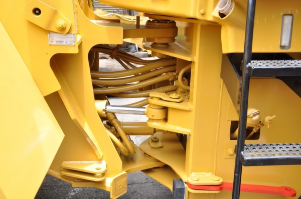 รถตักล้อยาง WHEELLOADER CATERPILLAR938F