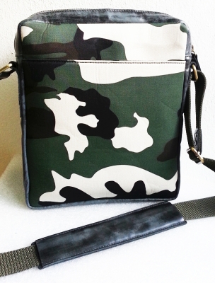 สะพายข้าง MISSION ขนาดใส่ ipad ... สะพายแล้วหญิงติดตรึม ไม่เชื่อเข้าไปดู...555