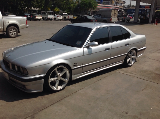 ขายBMW525iaปี95เครื่องเดิมติดแก็สสภาพสวยๆผ่อนได้ครับ