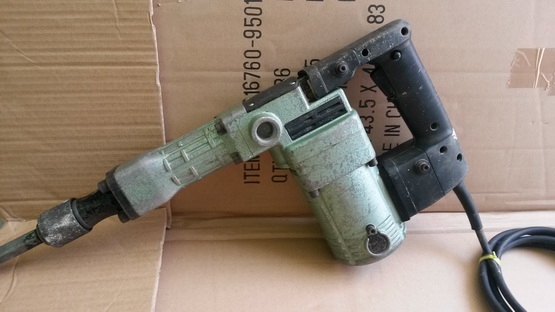 เครื่องสกัดคอนกรีตไฟฟ้า