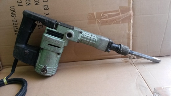 เครื่องสกัดคอนกรีตไฟฟ้า