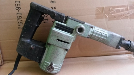 เครื่องสกัดคอนกรีตไฟฟ้า