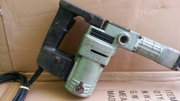 เครื่องสกัดคอนกรีตไฟฟ้า