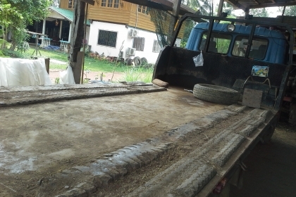 6 ล้อเทนเลอร์รถเกี่ยวข้าว พร้อมใช้งานได้เลย ราคา 440000 พร้อมโอน ต่อรองได้เจ้าของขายเอง