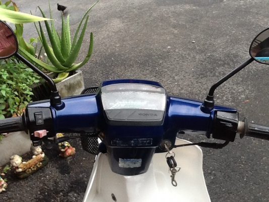 ขายฮอนด้าดรีมคุรุสภาสภาพสวย มีทะเบียน พร้อมโอน