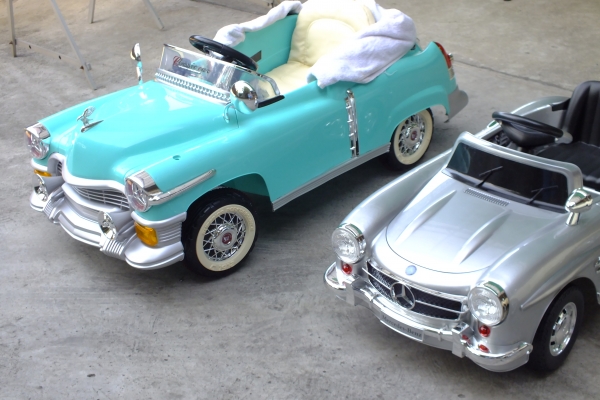 ขออนุญาตขาย classic cadilac 1955 รถไฟฟ้าเด็กสวยๆขับได้ โชว์ได้ ขออนุญาตขาย classic cadilac 1955 รถไฟฟ้าเด็กสวยๆขับได้ โชว์ได้