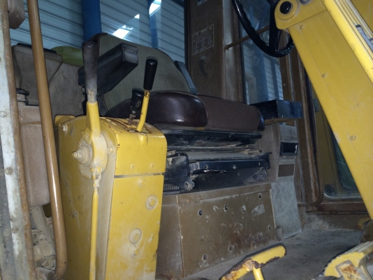 รถเกรด CAT รุ่น:140G ซีเรียล:72V16224 ชั่วโมง:9700 สต๊อกเรานำเข้าอเมริกา