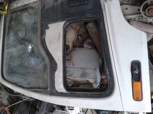 ประตู ISUZU DECA270 เด้ก้า ข้างซ้าย