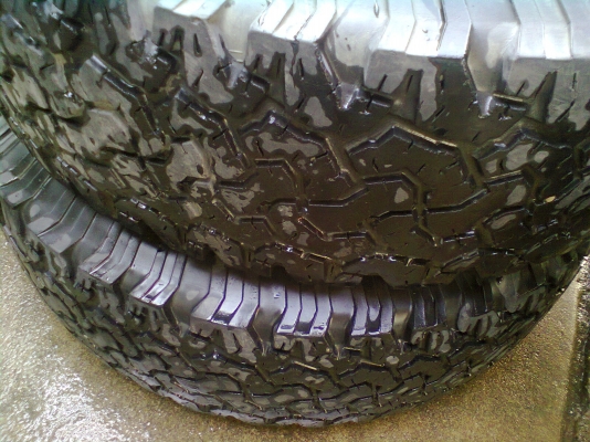 แม็กอีซูซุขอบ 16 พร้อมยาง LT265 75 16 มี 1 ชุด สวยๆ