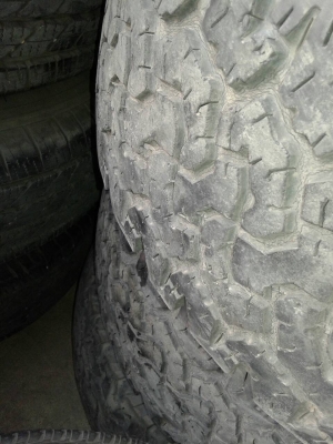 แม็กอีซูซุขอบ 16 พร้อมยาง LT265 75 16 มี 1 ชุด สวยๆ