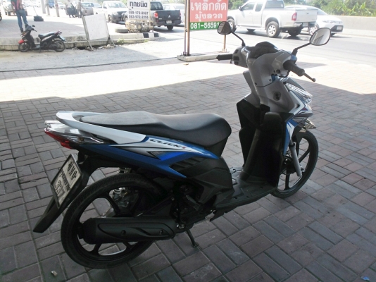 click-iล้อแม๊กปี52รถบ้านเครื่องดีสีสวยเอกสารครบ/โอนลอย