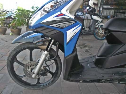 click-iล้อแม๊กปี52รถบ้านเครื่องดีสีสวยเอกสารครบ/โอนลอย